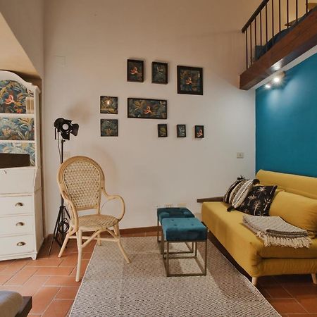 Appartamento Le Scalette เนมี ภายนอก รูปภาพ